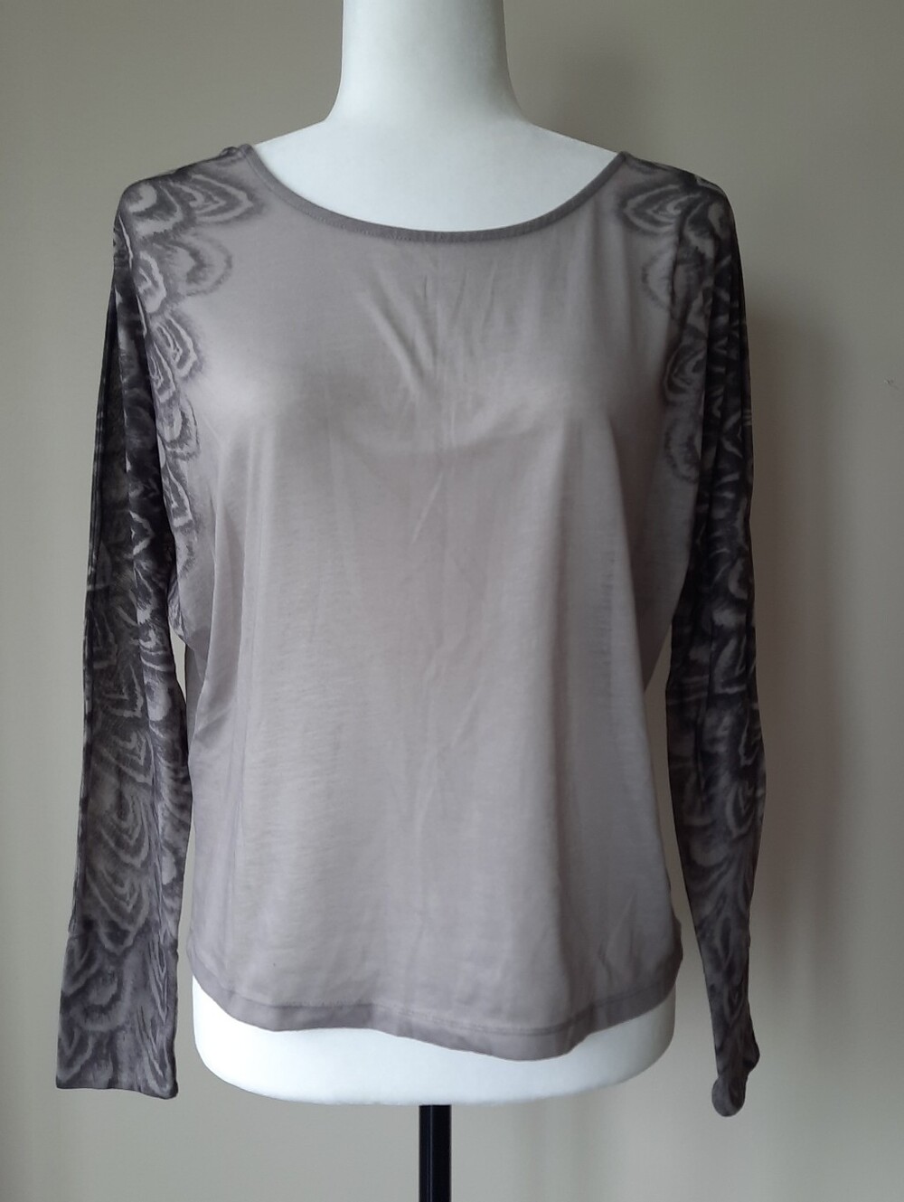 BCBG MaxAzria Women's Taupe Sheer Long-Sleeve Top